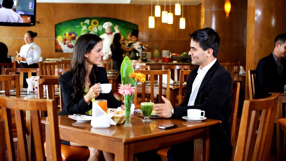 Hotel Ciros Pachuca 外观 照片