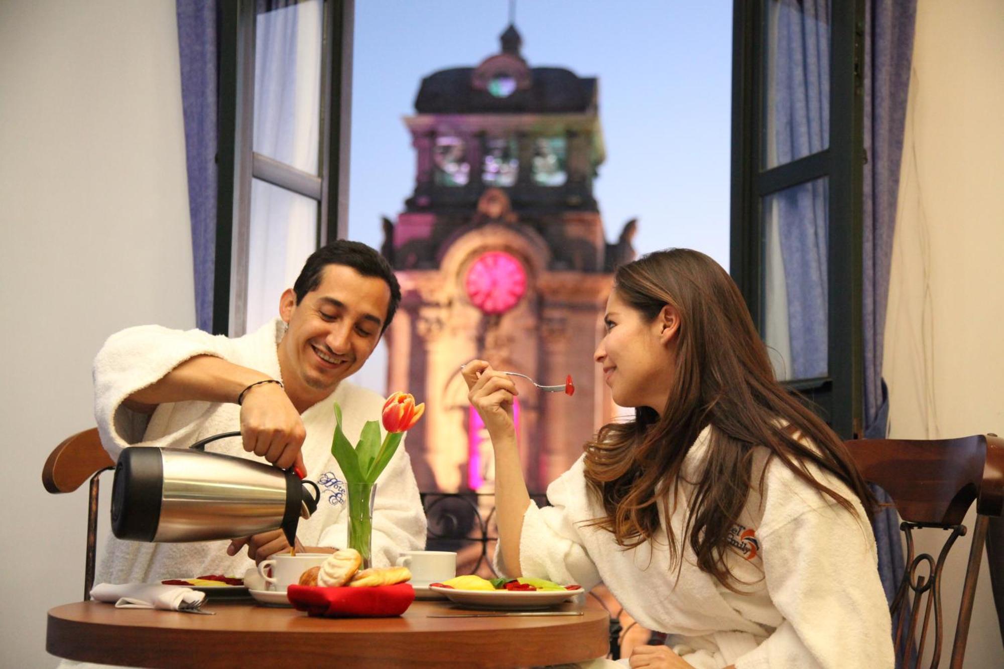 Hotel Ciros Pachuca 外观 照片
